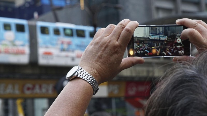 From Australia to Europe, countries move to curb children's social media access